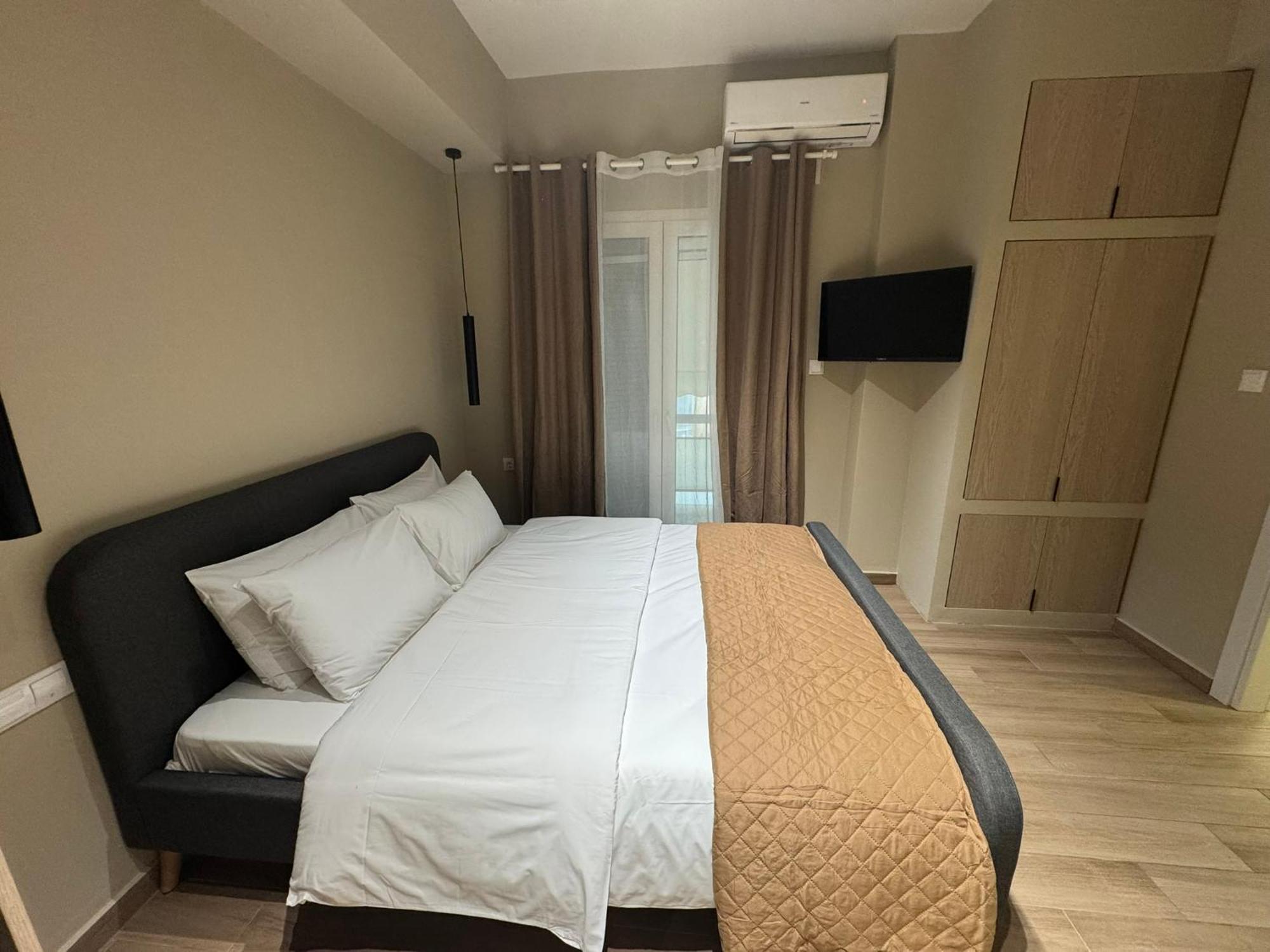 Artemis Apartments Diakopto Bagian luar foto